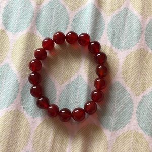 Red jade stretch bracelet